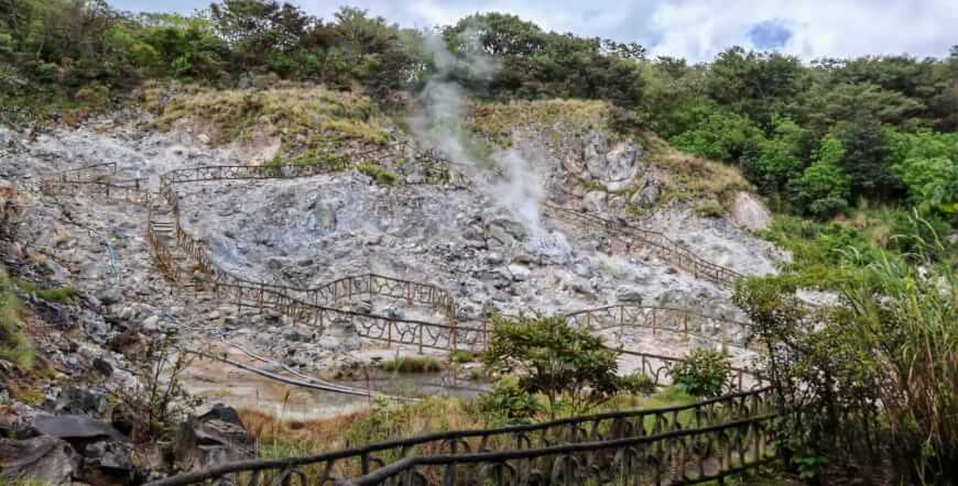 Sloths wildlife tour and volcano